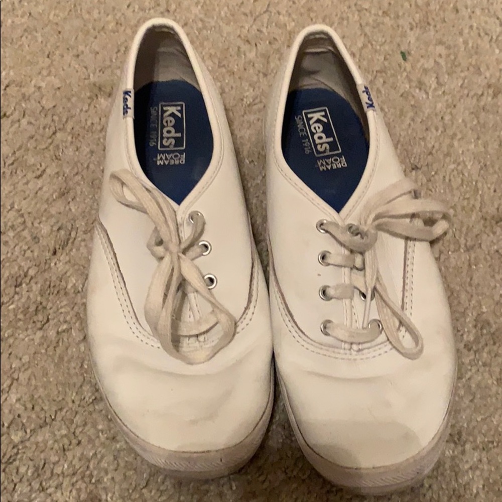 White keds